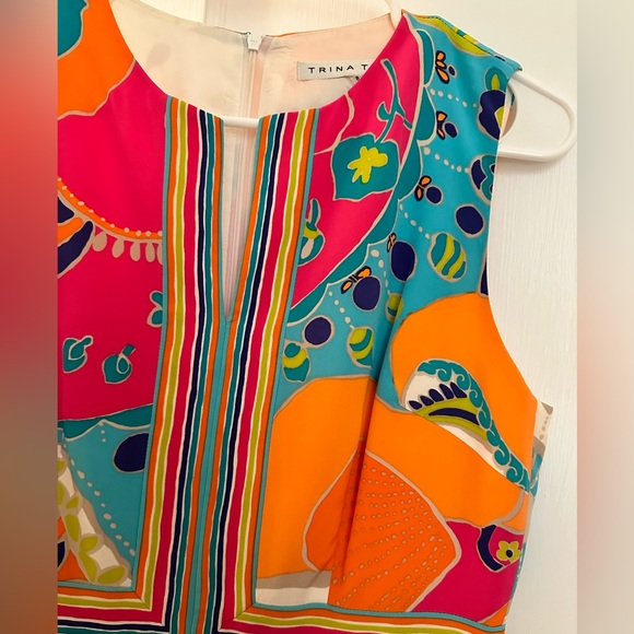 Trina Turk Dresses & Skirts - Trina Turk 100% silk dress